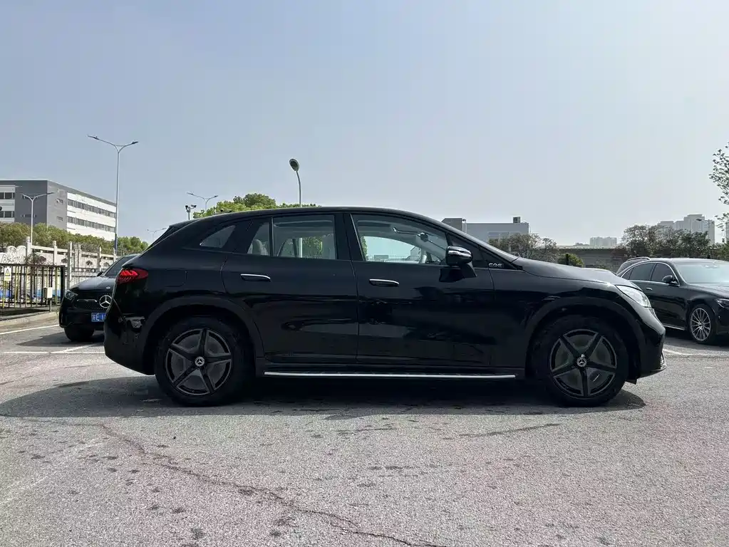 Mercedes-Benz EQE SUV 2023 500 4MATIC