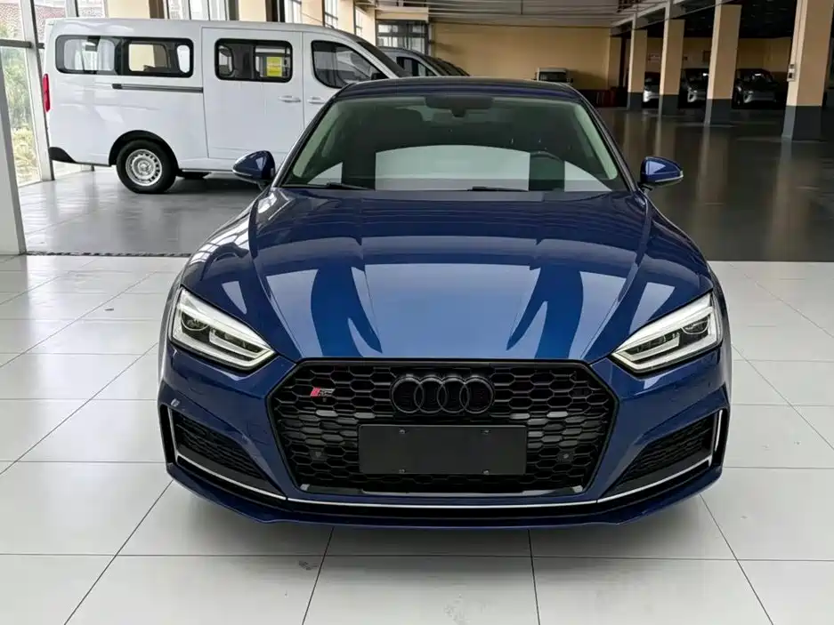 Audi A5 (Import)