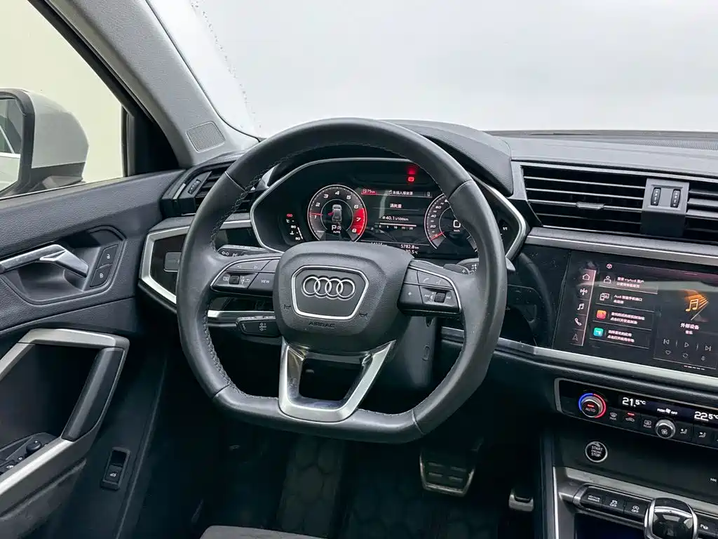 Audi Q3 — миниатюра 20