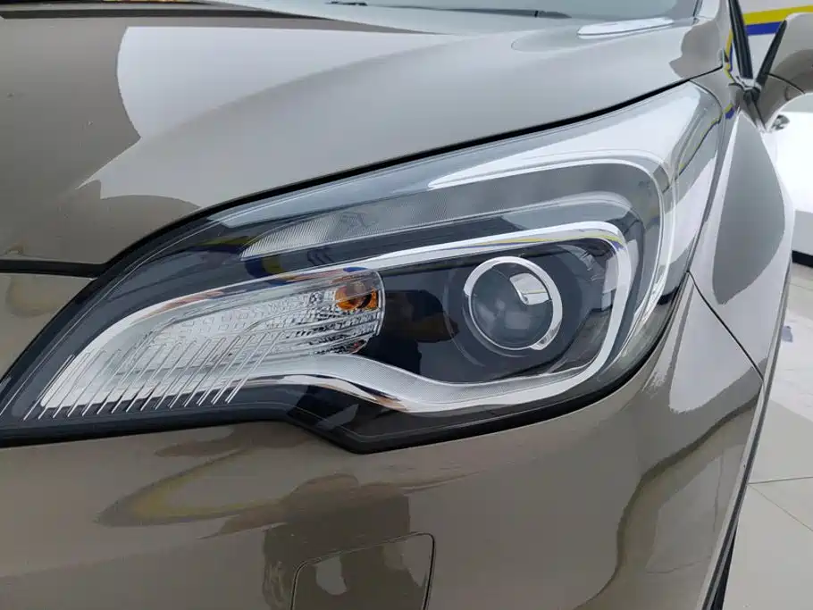 Buick Envision Plus — миниатюра 5