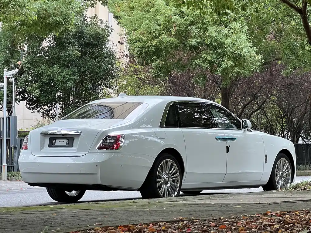 Rolls-Royce Ghost — миниатюра 4