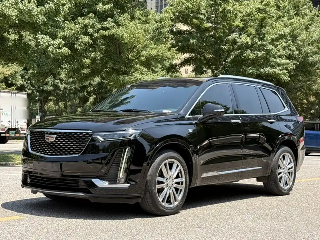 Cadillac XT6 2022 2.0T мест Luxury