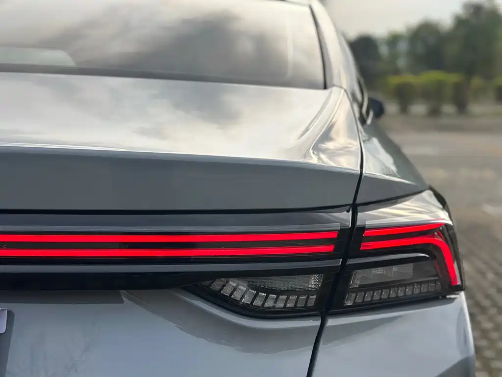 Dongfeng Aeolus Yixuan Max MAX 2023 1.5T