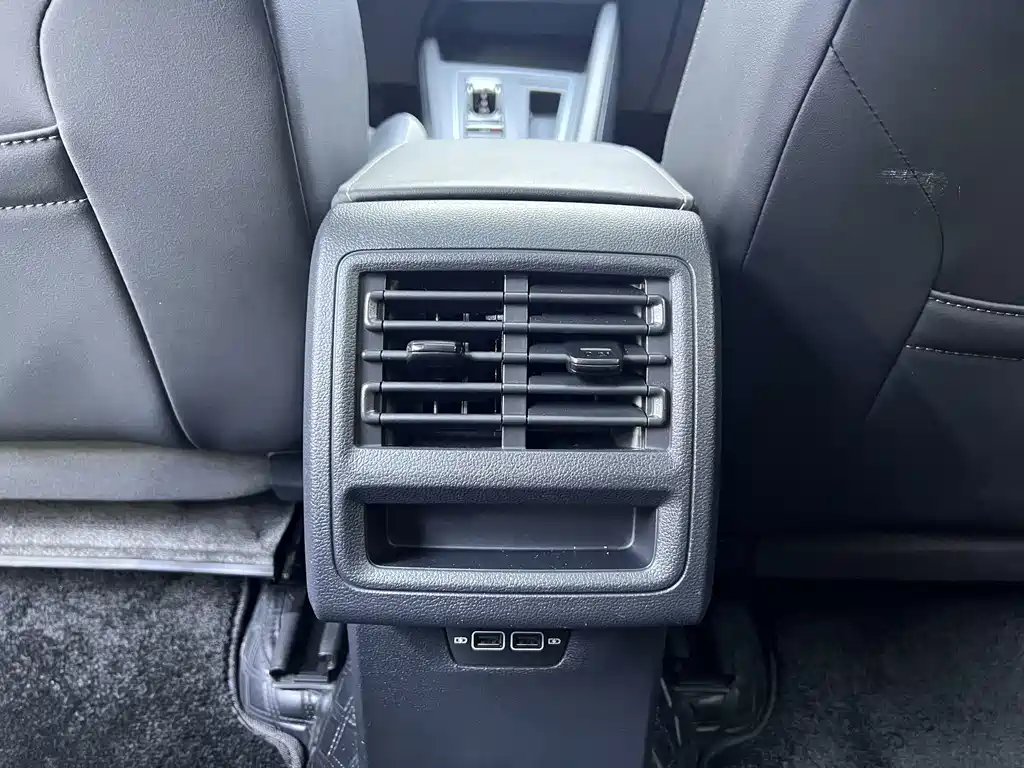 Volkswagen Golf — миниатюра 12