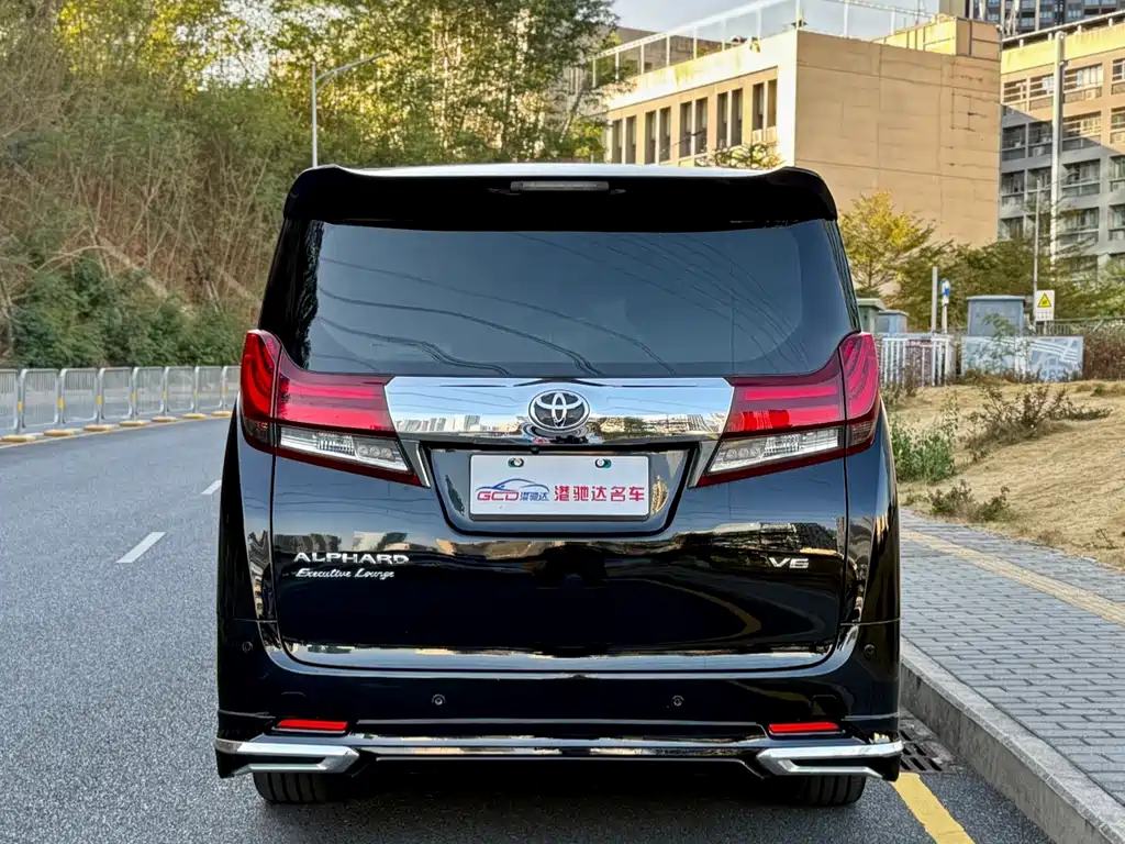 Toyota Alphard 2015 3.5L Luxury