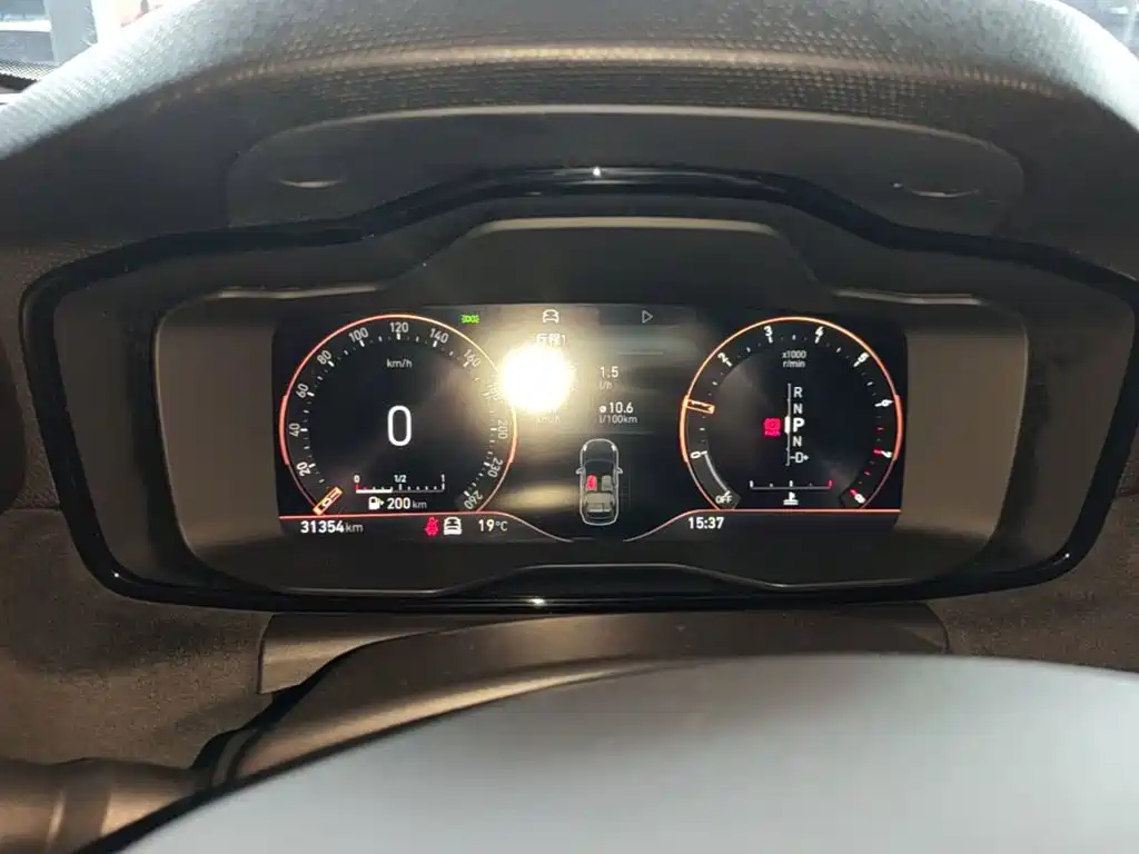Lynk & Co 02 Hatchback — миниатюра 12