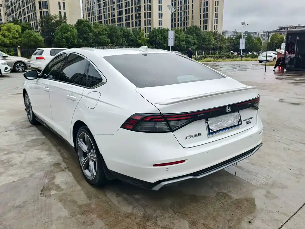 Honda Accord — миниатюра 6