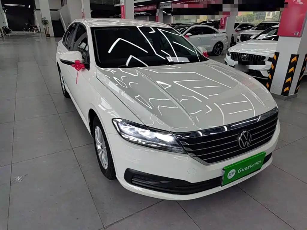 Volkswagen Lavida — миниатюра 4