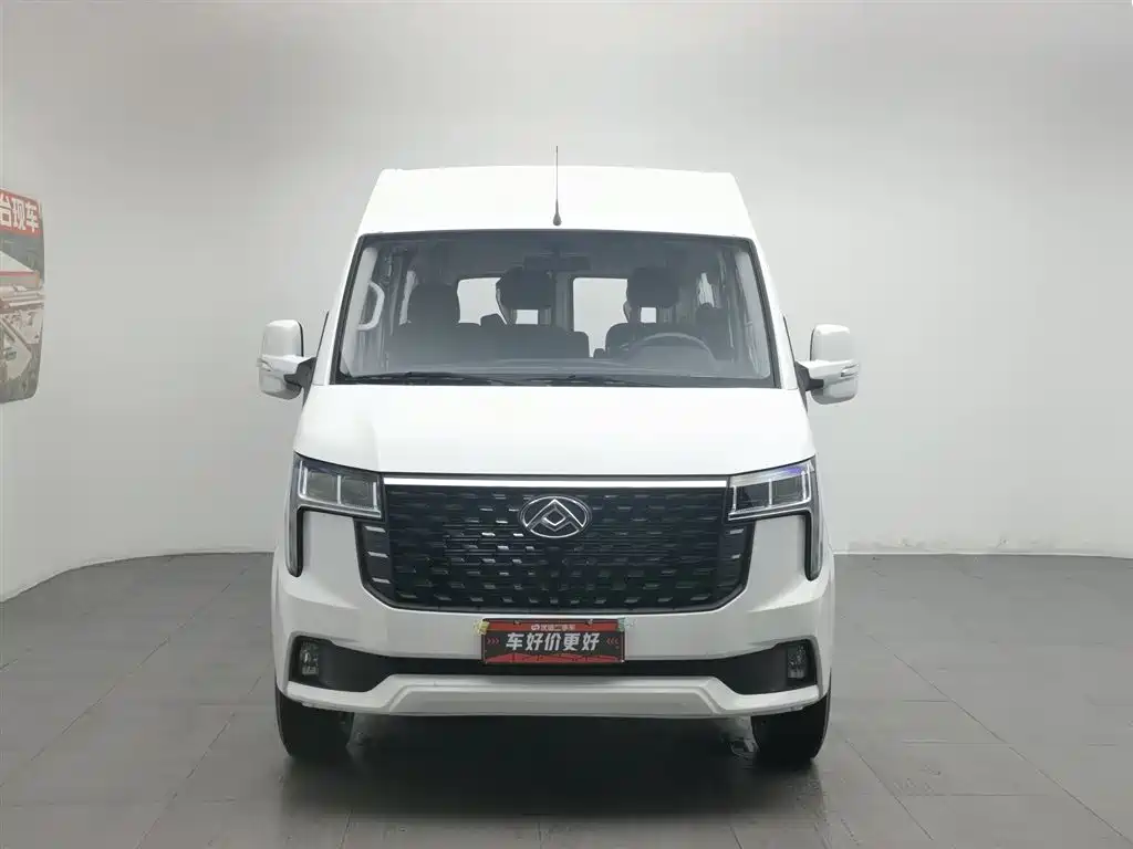 Maxus V80 2025 PRO 2.0T AT 5/6 мест