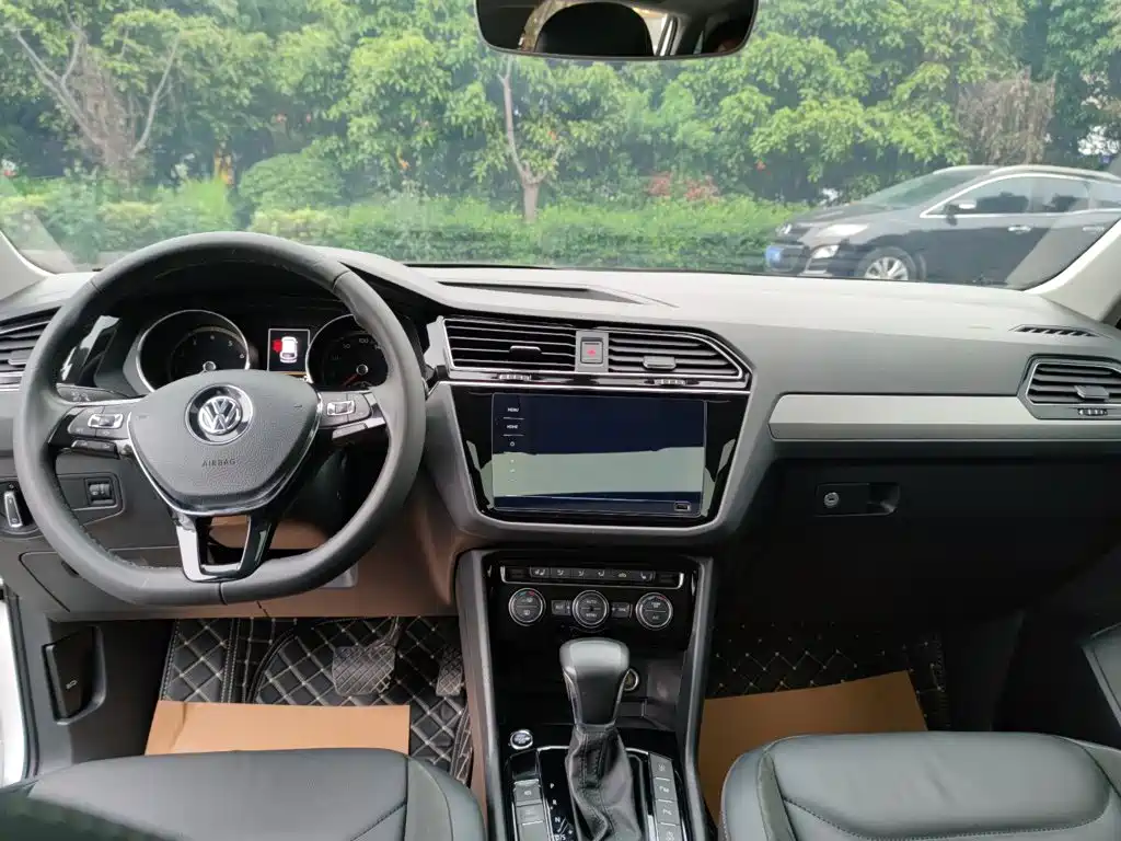 Volkswagen Tiguan L — миниатюра 8