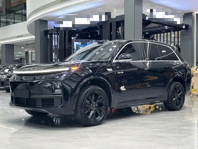Li Auto L8