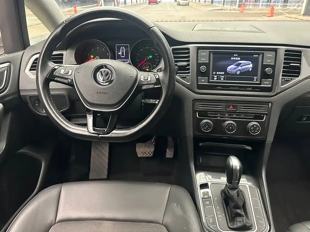 Volkswagen Golf Sportsvan — миниатюра 12