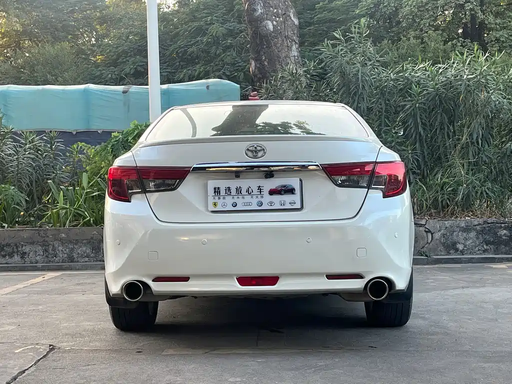 Toyota Reiz — миниатюра 8