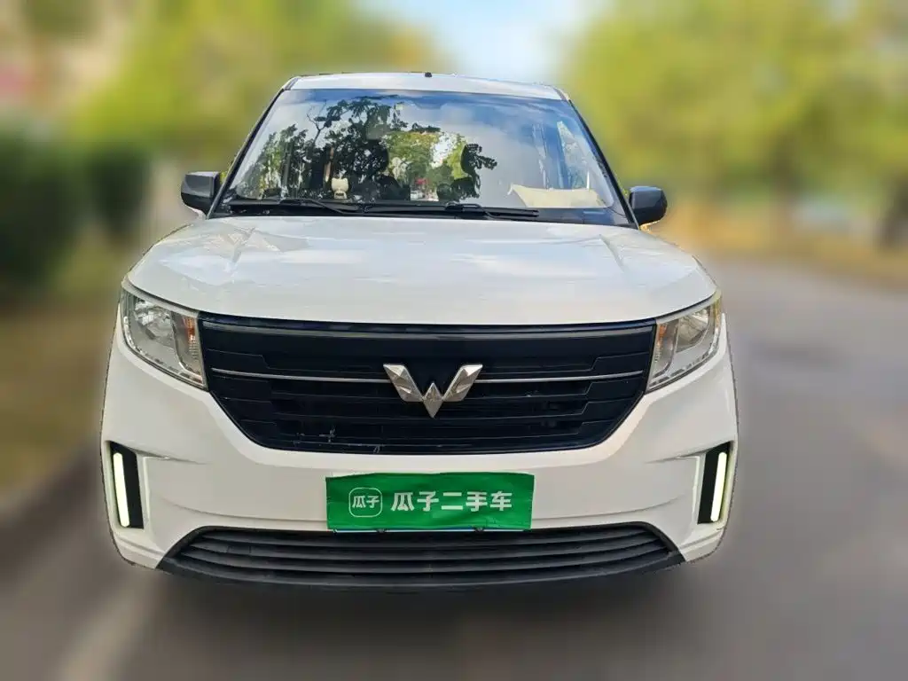Wuling Hongguang PLUS — миниатюра 2