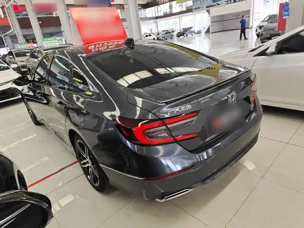 Honda Accord — миниатюра 5