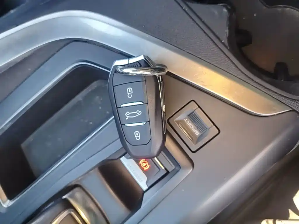Peugeot 5008 — миниатюра 9