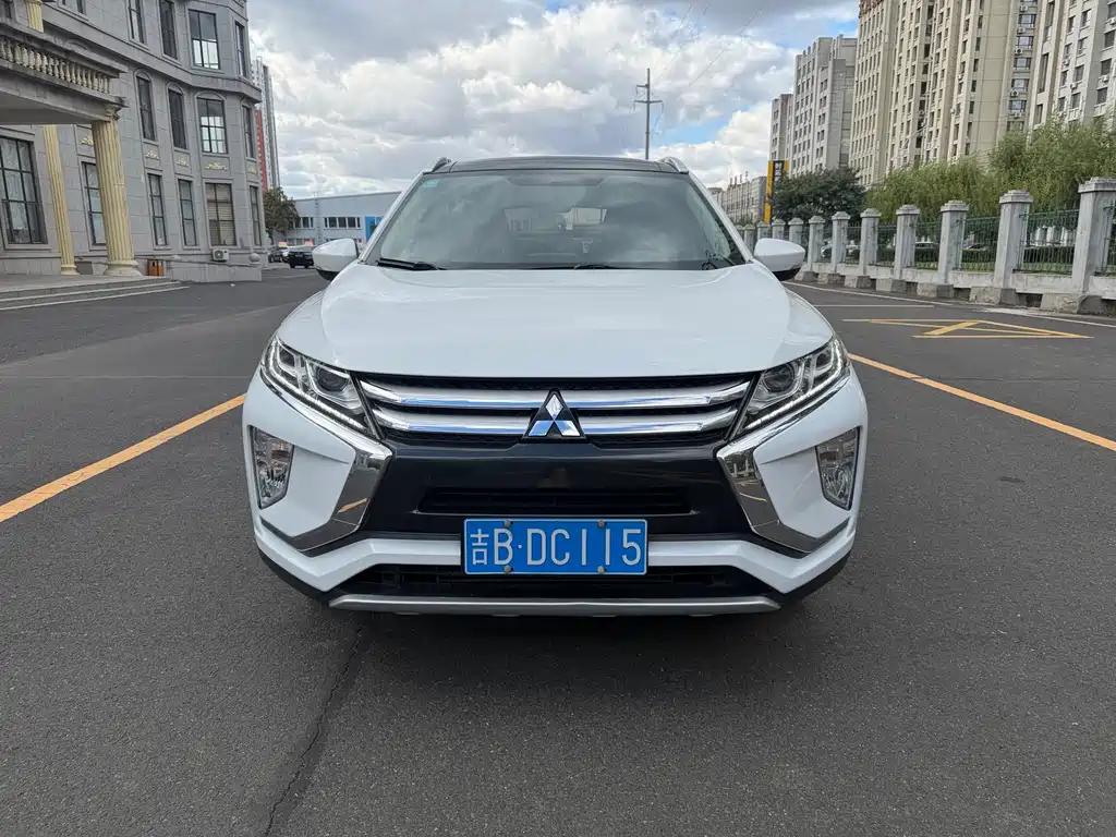 Mitsubishi Eclipse Cross — миниатюра 2