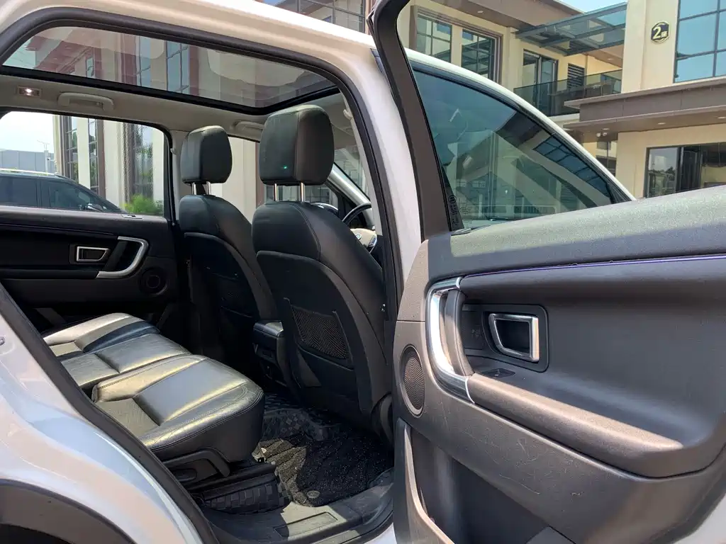 Land Rover Discovery Sport — миниатюра 17