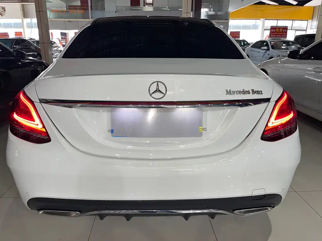 Mercedes-Benz C-Class — миниатюра 5