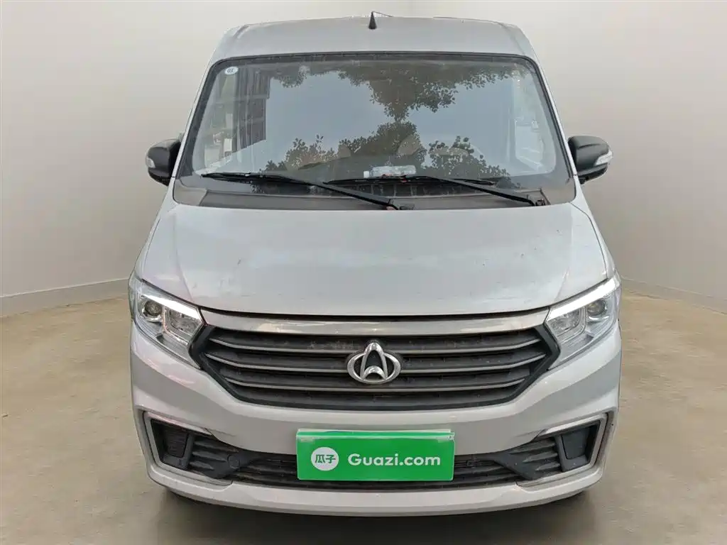 CHANGAN CROSS STAR V7