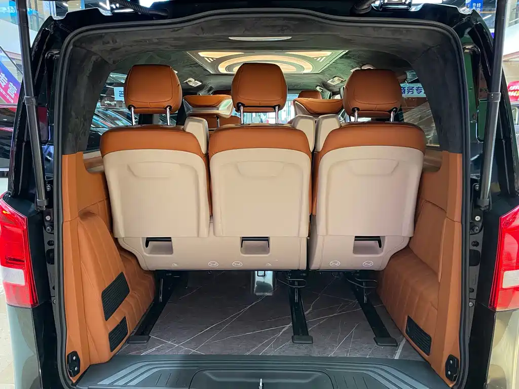 Mercedes-Benz Vito — миниатюра 13