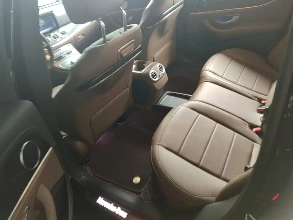 Mercedes-Benz E-Class — миниатюра 17