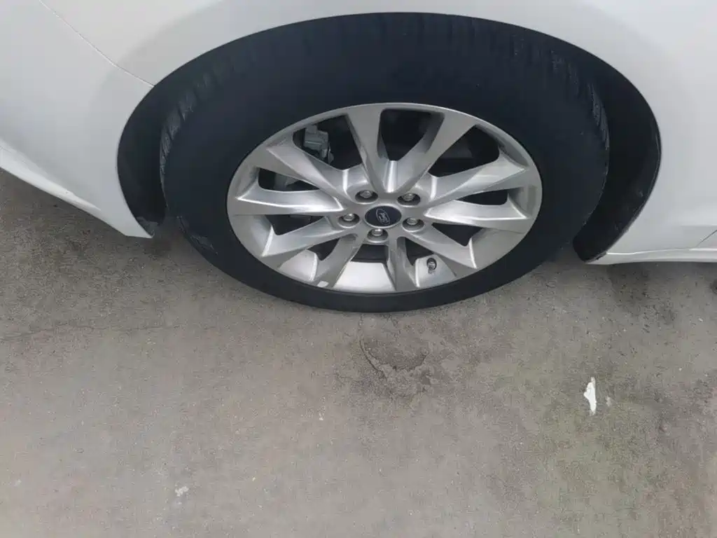 Ford Mondeo — миниатюра 23