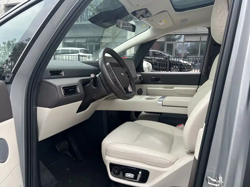Li Auto Li MEGA — миниатюра 7
