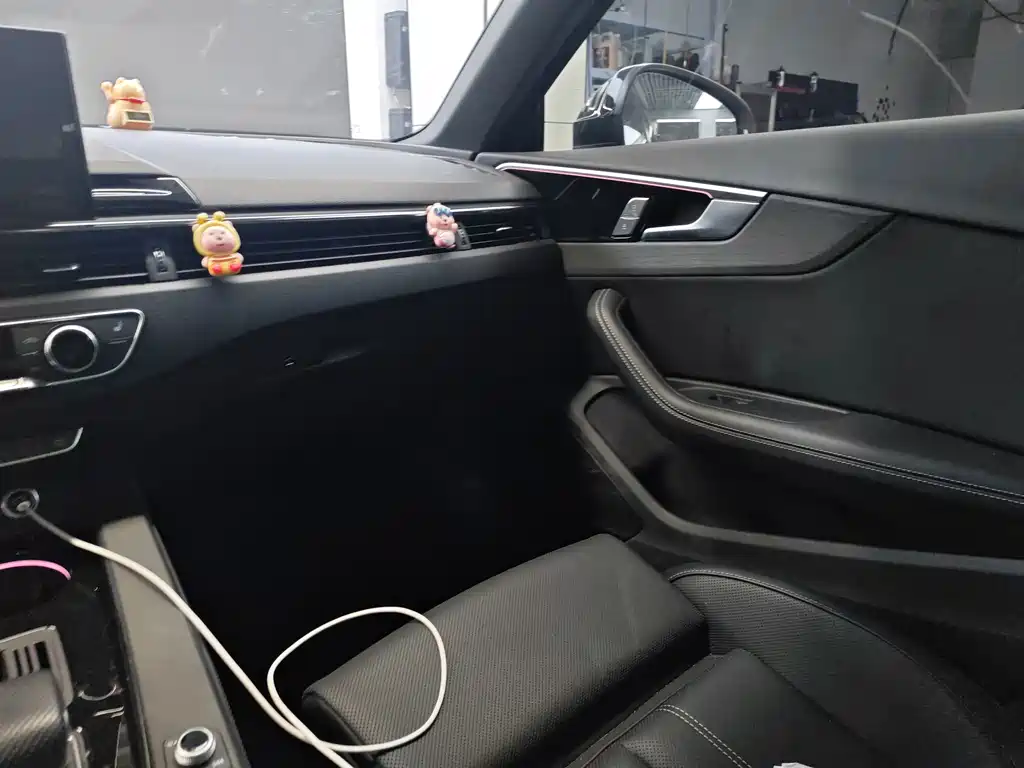 Audi A4L — миниатюра 9
