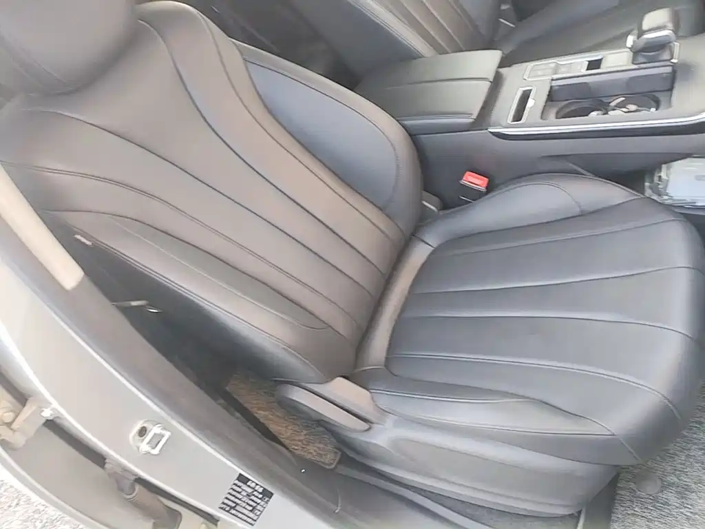 Roewe RX5 MAX — миниатюра 25