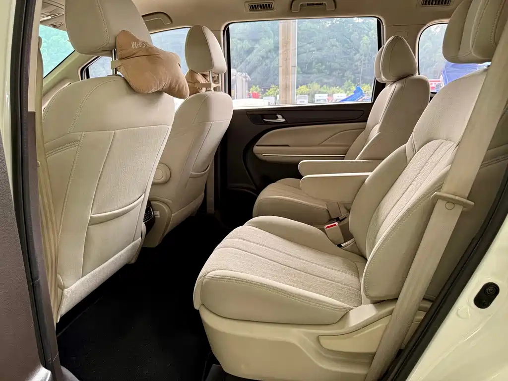 GAC Motor Trumpchi M6 — миниатюра 8
