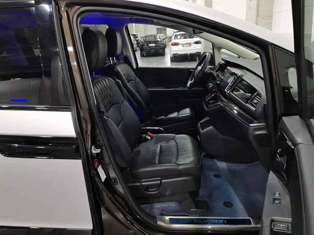 Honda Elysion — миниатюра 23