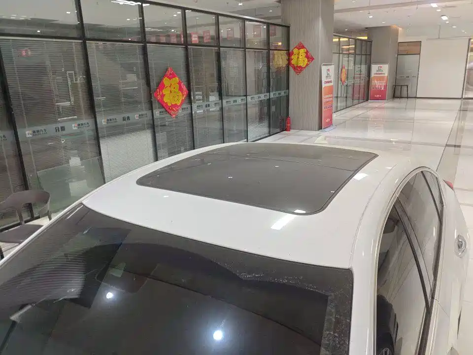 Cadillac CT5 — миниатюра 4