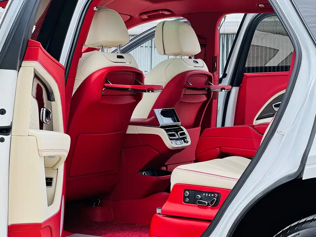 Bentley Bentayga 2024 4.0T V8