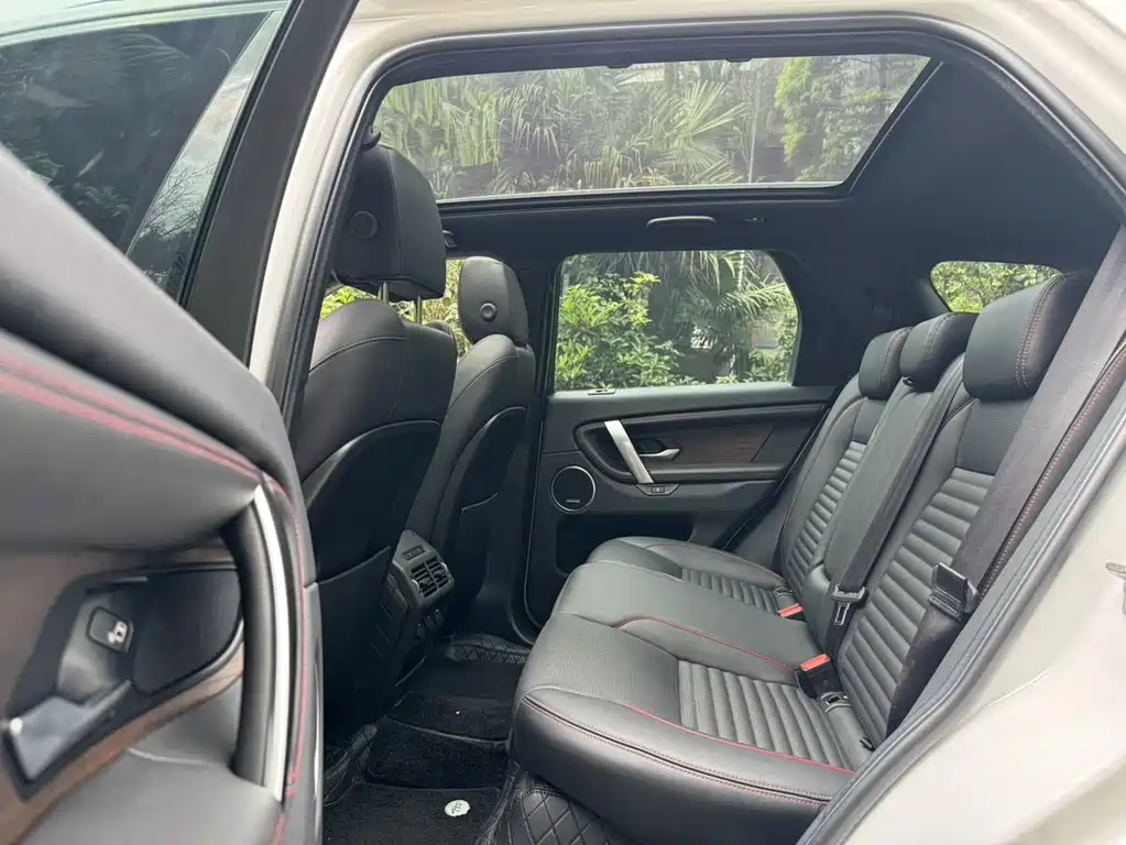 Land Rover Discovery Sport 2022 249PS R-Dynamic SE 5 мест