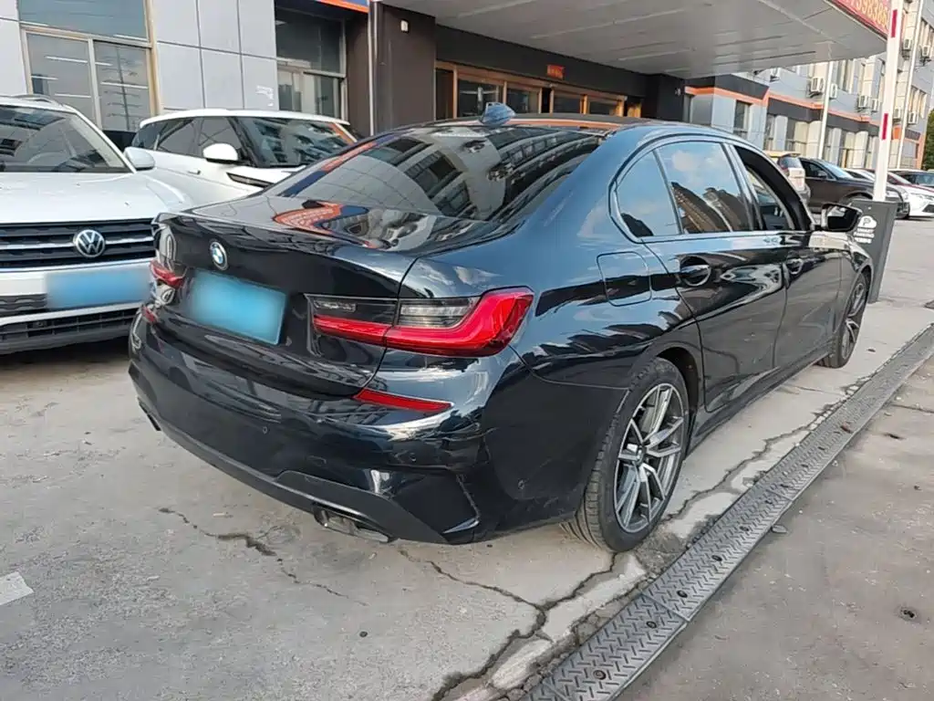 BMW 3 Series — миниатюра 7