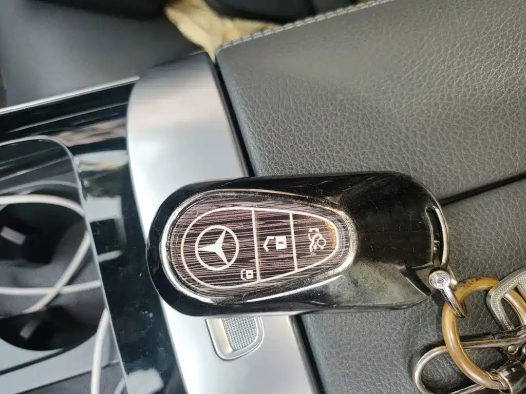 Mercedes-Benz C-Class — миниатюра 9