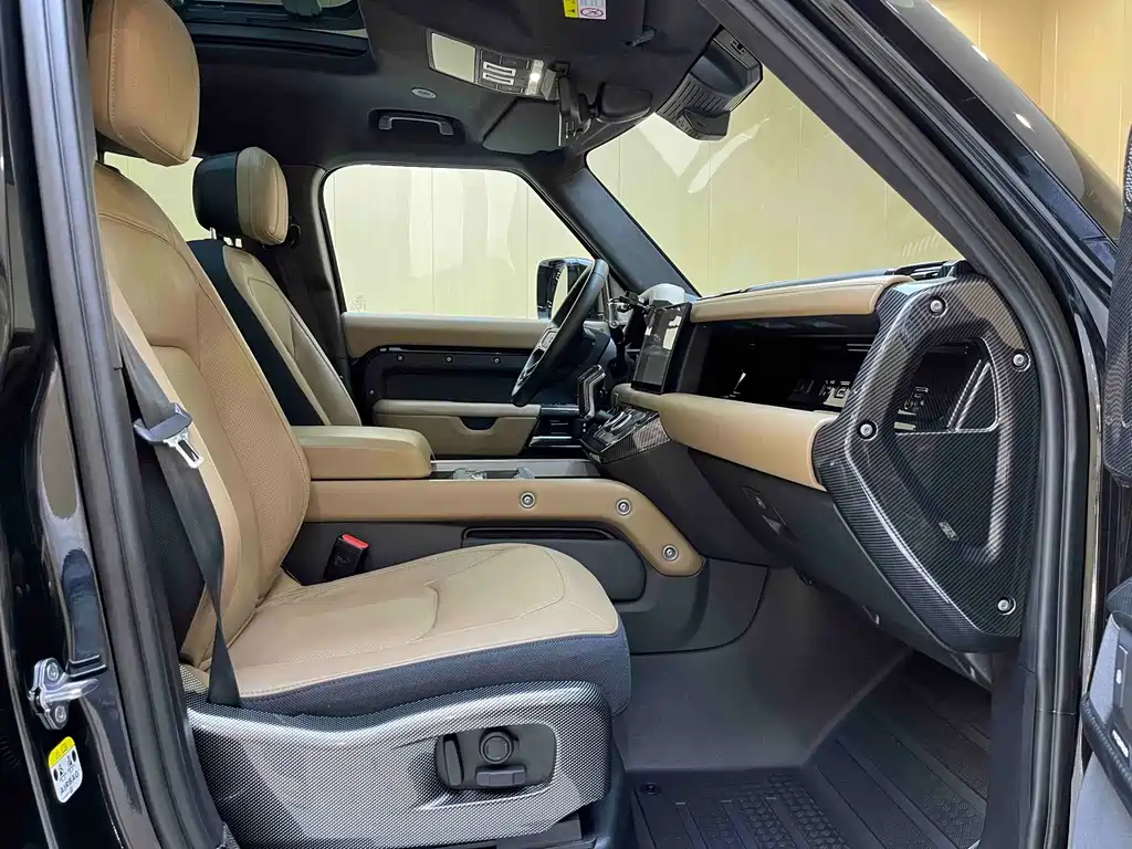 Land Rover Defender — миниатюра 6