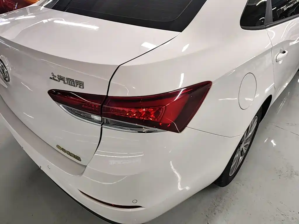 Buick Excelle — миниатюра 8