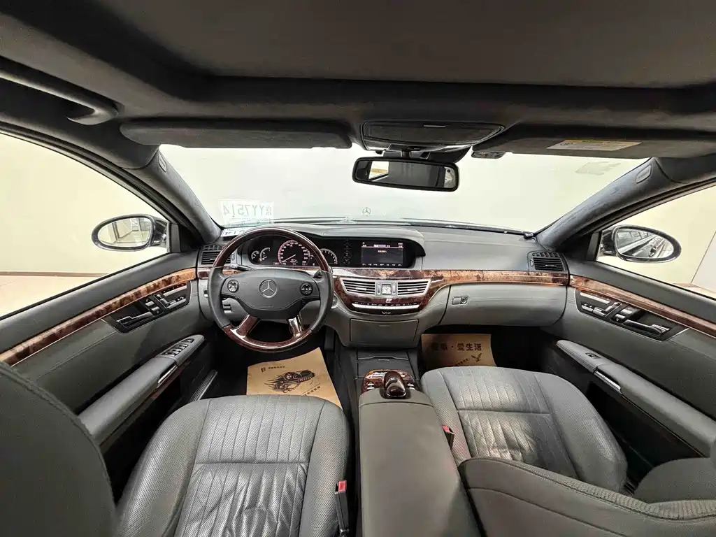 Mercedes-Benz S-Class — миниатюра 13