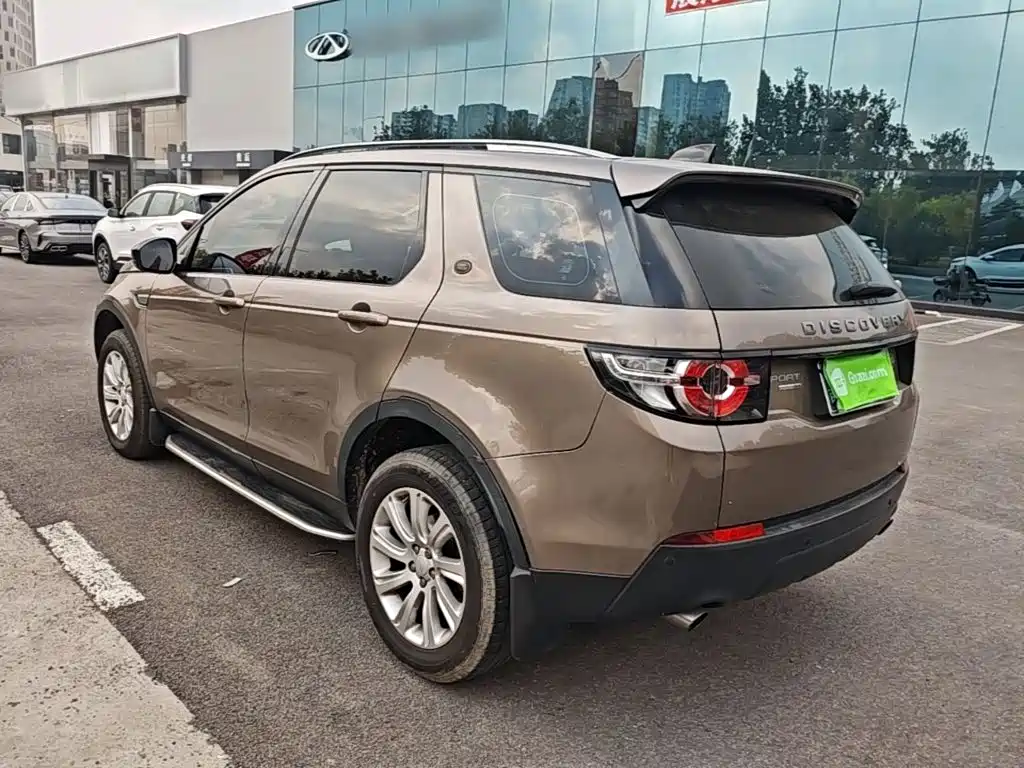 Land Rover Discovery Sport — миниатюра 5