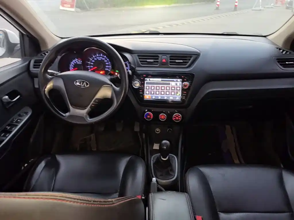 Kia K2 — миниатюра 10