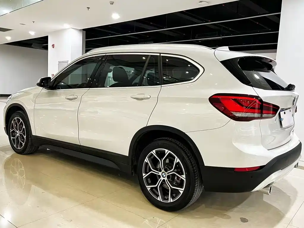 BMW X1 2022 sDrive25Li Lead