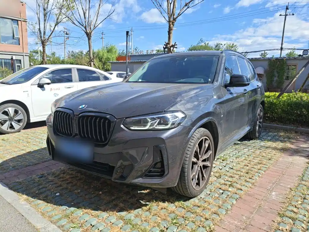 宝马X3 2022款 xDrive30i 尊享型 M曜夜套装 2021