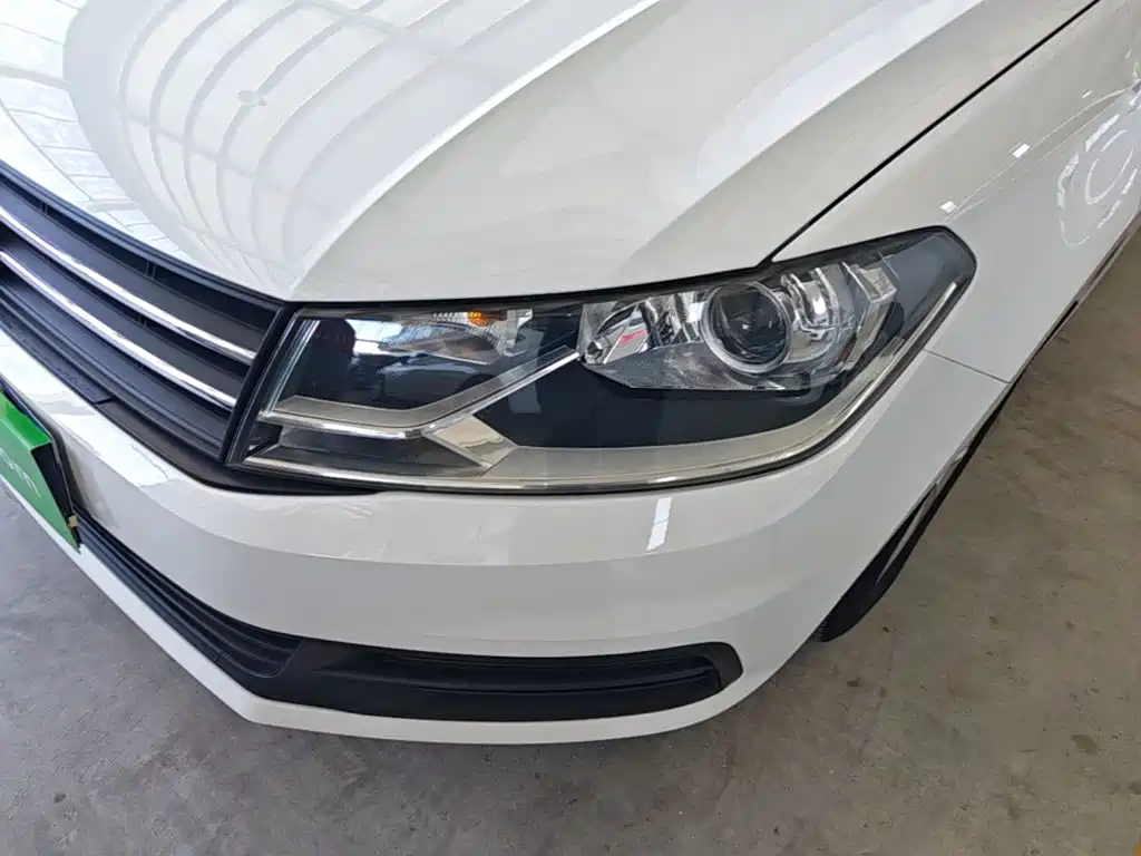 Volkswagen Santana — миниатюра 24