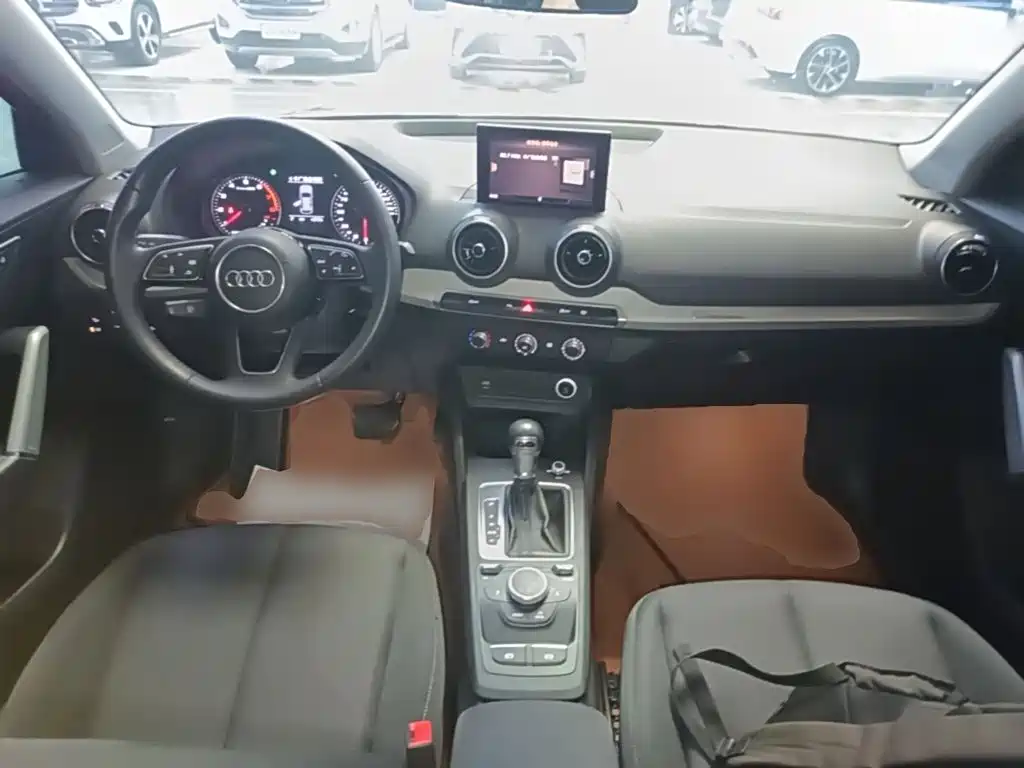 Audi Q2L — миниатюра 10