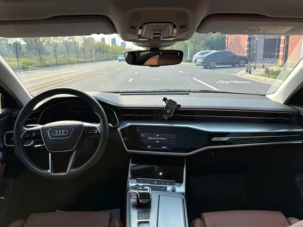 Audi A6L — миниатюра 5
