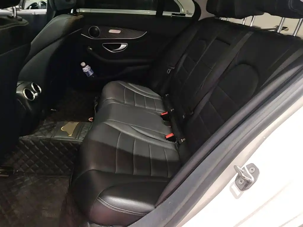 Mercedes-Benz C-Class — миниатюра 17