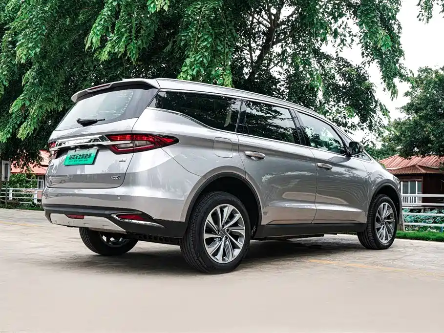 Geely Jia Ji New Energy — миниатюра 6