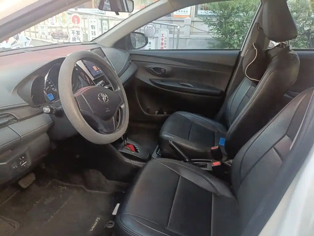Toyota Vios FS — миниатюра 8